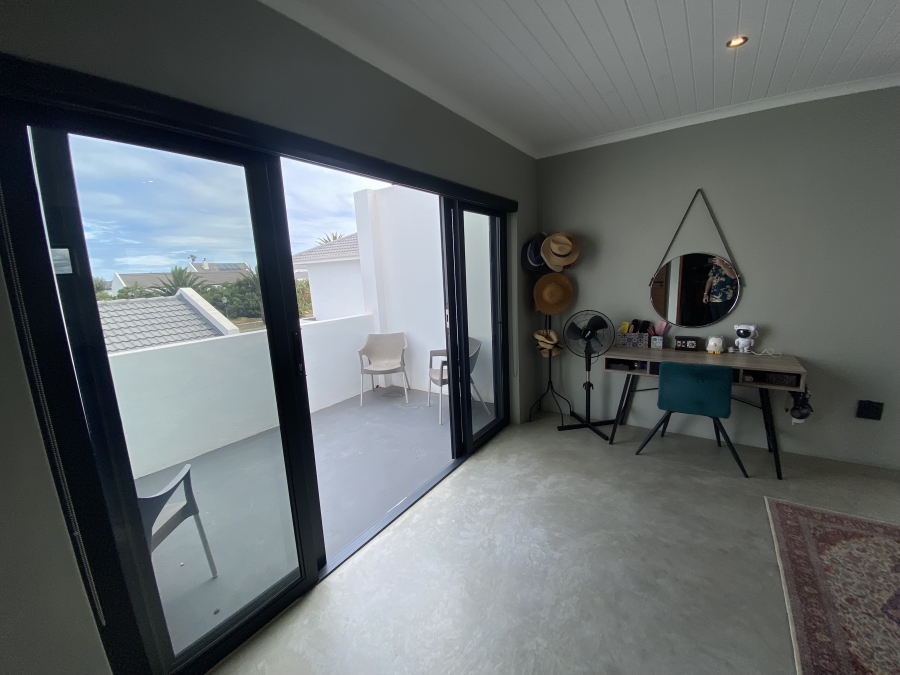 4 Bedroom Property for Sale in Shelley Point Western Cape